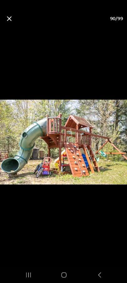 Le Petit Cottage Du Grand Boise Lac-Simon Екстер'єр фото