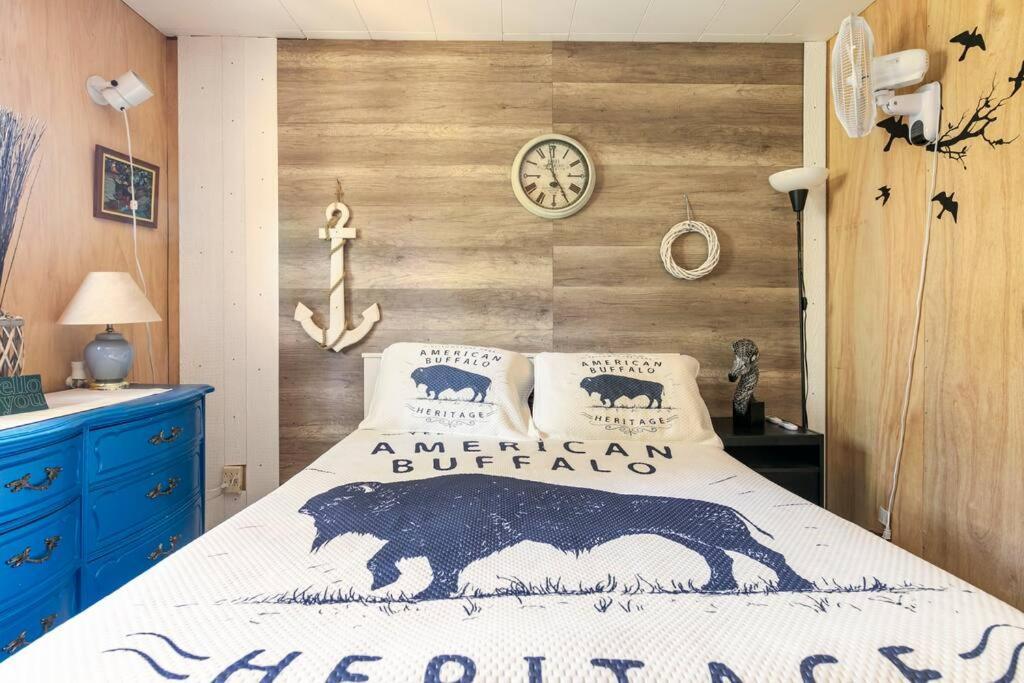Le Petit Cottage Du Grand Boise Lac-Simon Екстер'єр фото